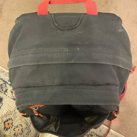 North Face Recon Backpack - Picture 5 of 8